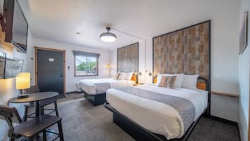 1 chambre, fer et planche à repasser, accès Internet, draps fournis
