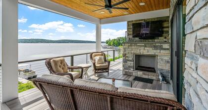 New build 5-bedroom waterfront lake house in Saratoga Springs