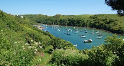 Ty Tatws, Fishguard - Two Bedroom Cottage, Sleeps 4