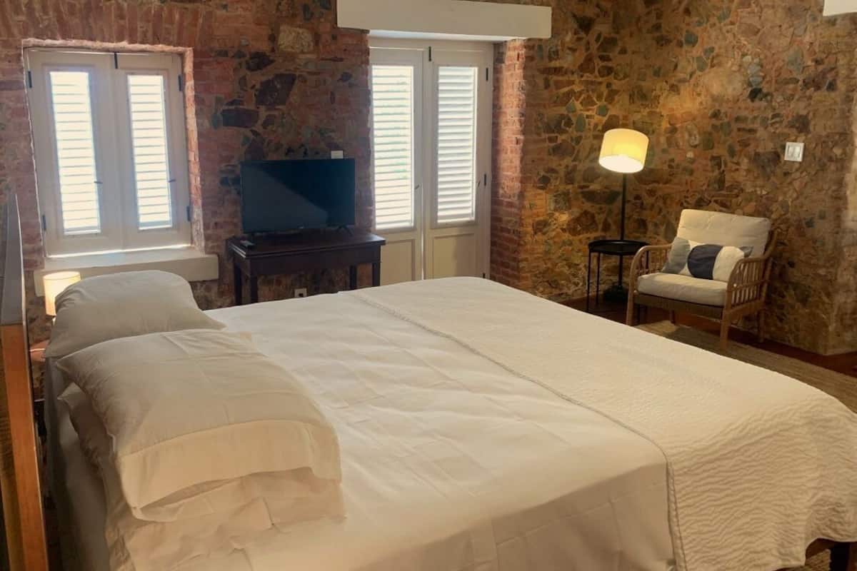 Deluxe Studio Suite (La Terazza) | 1 bedroom, premium bedding, individually decorated
