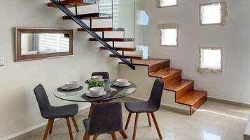 Departamento, vista a la ciudad | Servicio a la habitación