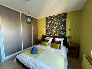 3 chambres, fer et planche Ă repasser, Wi-Fi, draps fournis