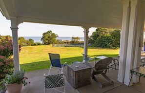 Terrace/patio - The Homestead: Elegant Victorian & Maids Quarters (Gloucester)