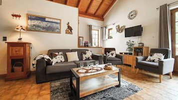 Télévision, lecteur de DVD, chaîne hi-fi