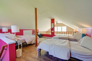 1 habitación, escritorio, tabla de planchar con plancha y wifi 