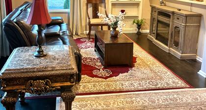 Wonderful 3 bedrooms, 1 bathroom, kitchen, W/D, close to everything.