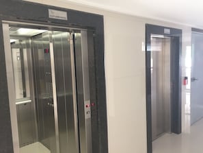 Interior - BEAUTIFUL FURNISHED APARTMENT IN NOBLE NEIGHBORHOOD OF FORTALEZA, 5 MINUTES FROM IRACEMA BEACH. (Aldeota Fortaleza)