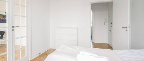 2 soverom, strykejern/-brett, wi-fi og sengetøy