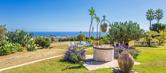 Apartment 'La Casa Del Fico D'india  - Verde' with Shared Garden, Wi-Fi and Air Conditioning