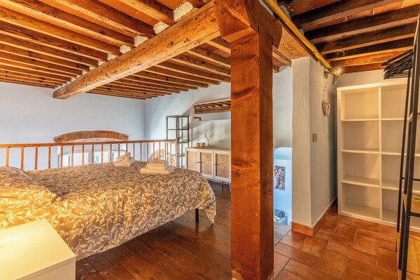 1 quarto, ferros/tábuas de passar roupa, Wi-Fi de cortesia
