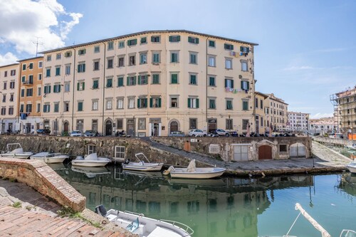 Libeccio Urban Suite by Pleiades Home