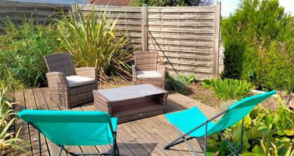 Holiday Home 'Maison Au 19' with Shared Terrace, Shared Garden and Wi-Fi