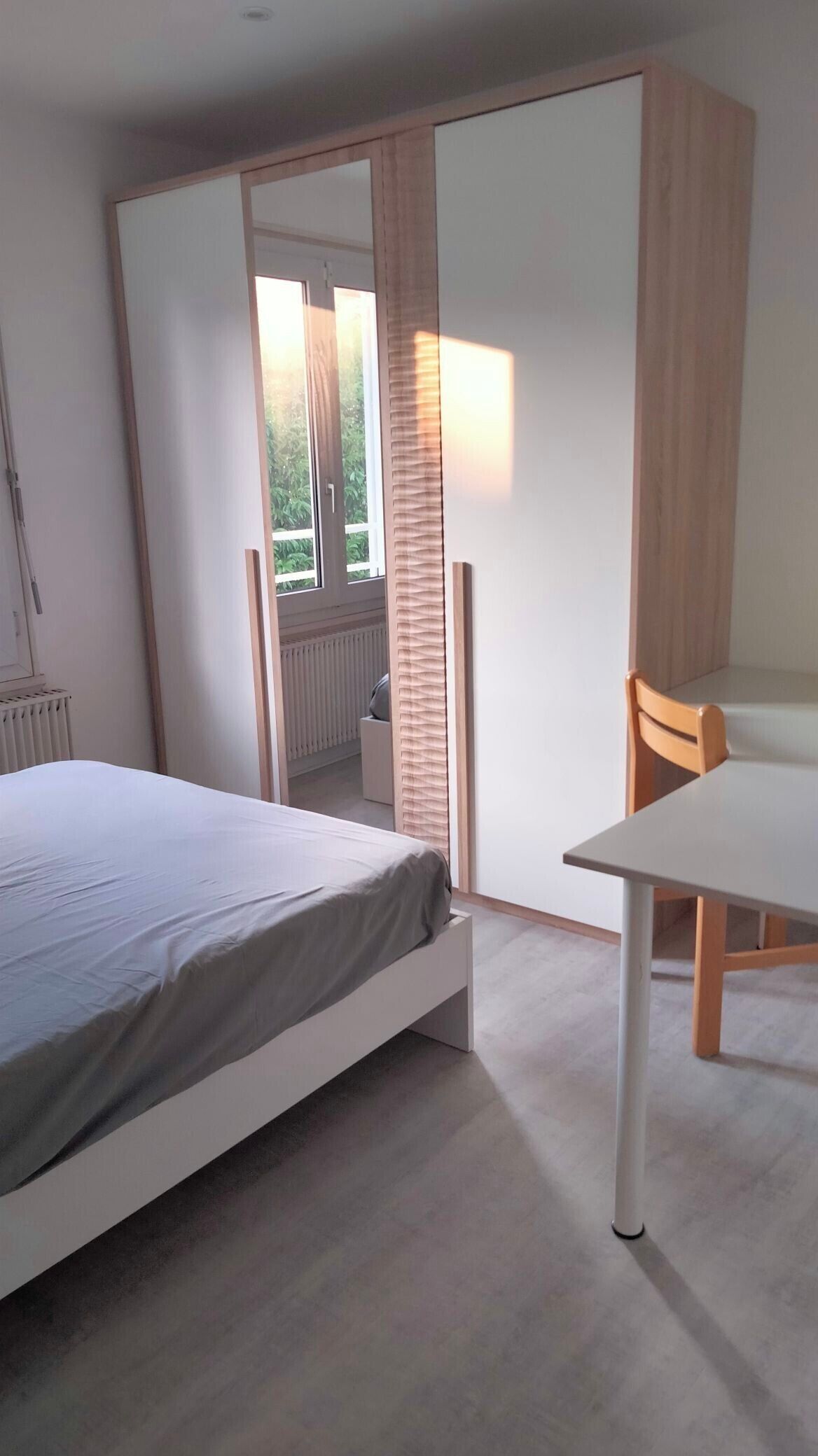 6 habitaciones, tabla de planchar con plancha y wifi gratis 