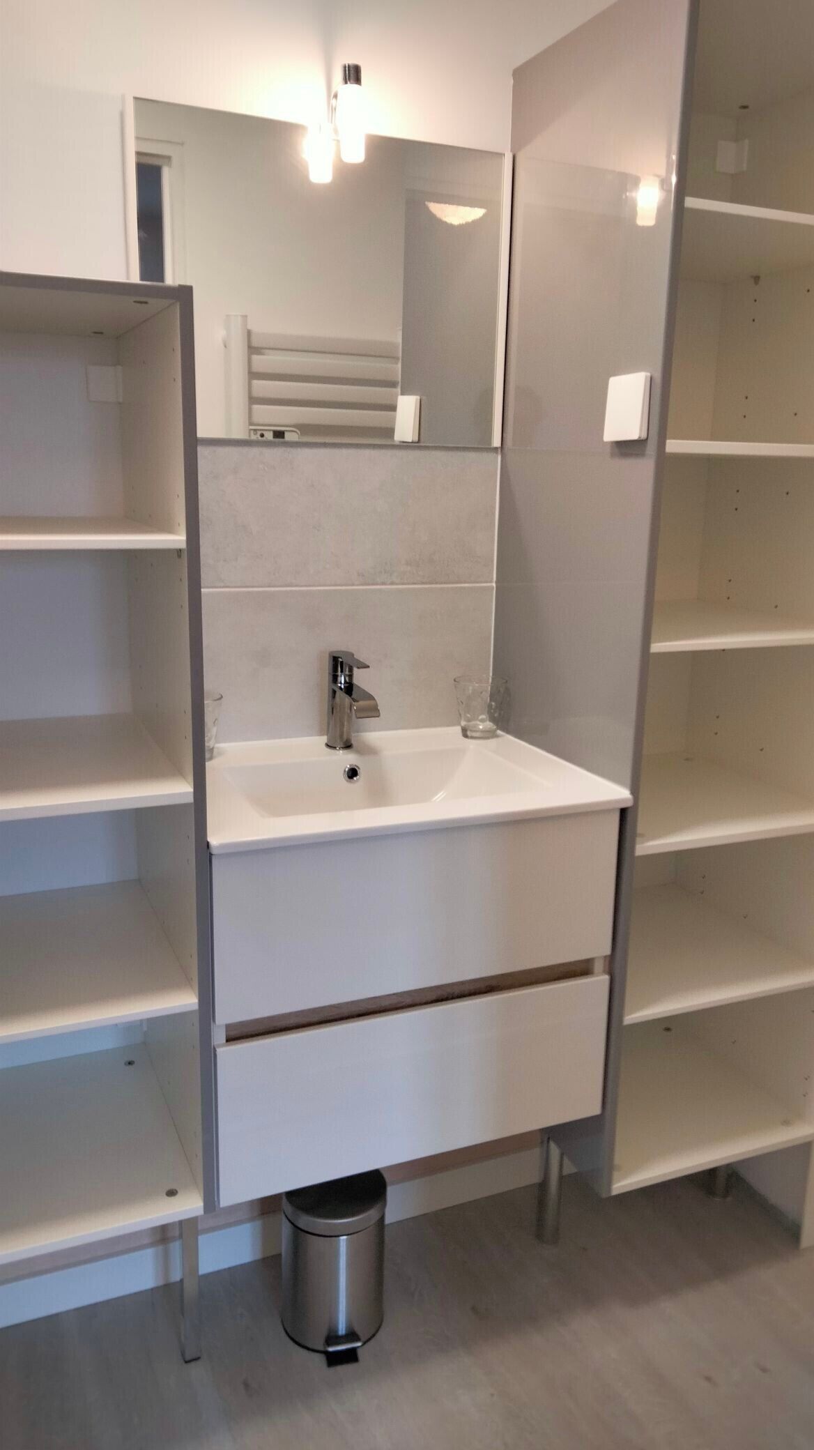 Ducha, secador de pelo, toallas