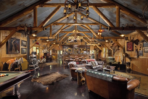 Black Bear Lodge - Alpine Falls Ranch