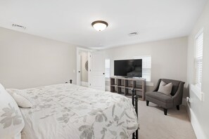 3 chambres, fer et planche à repasser, Wi-Fi gratuit, draps fournis