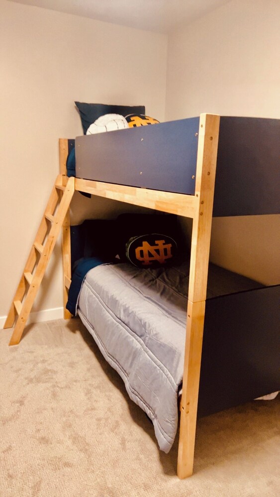 Walking Distance to ND Campus! Rooftop Views! Luxury! South Bend Vrbo