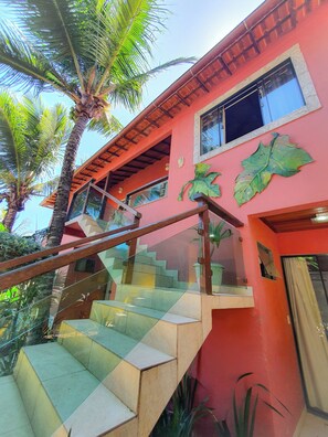 Minibar, rideaux occultants, chambres insonorisées, Wi-Fi gratuit