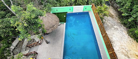 Utomhuspool