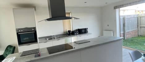 Fridge, microwave, oven, toaster