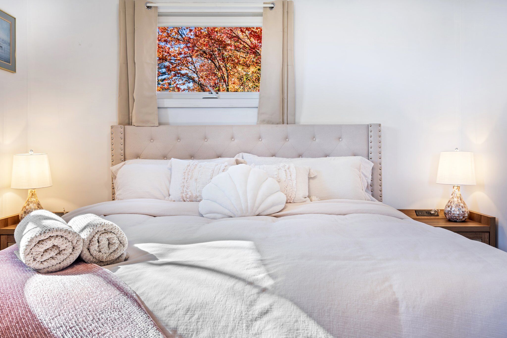 3 makuuhuonetta, silitysrauta/-lauta, ilmainen Wi-Fi, vuodevaatteet