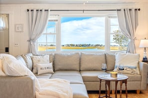 Smart TV, stereo - Salt Box by the Sea: Water View - Charming 3-bedroom Cottage in Wells! (Wells)