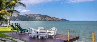 House with private beach in Porto Bello Mangaratiba