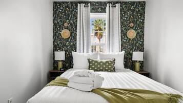 5 habitaciones, tabla de planchar con plancha y wifi gratis