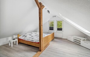 2 bedrooms, travel crib, free WiFi - 2 bedroom beautiful home in Wandlitz (Wandlitz)