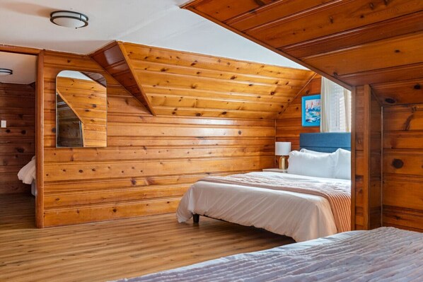 3 bedrooms, desk, free WiFi, bed sheets