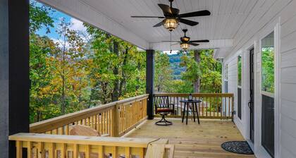 Melody Ridge | Fort Payne | Fast Wi-Fi | King Suite | 4 Smart TVs | Soaking Tub