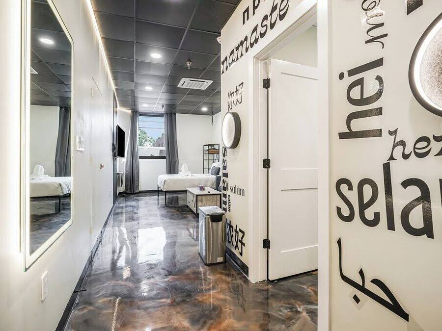 Studio, 1 Queen Bed with Sofa bed, Non Smoking, Kitchenette