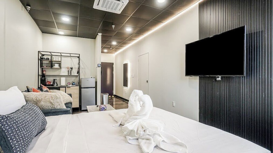 Melwood Suites Unit 104 Studio