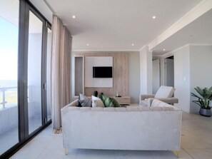 TV - Masingita Towers - Comfort Double Room (Sandton)