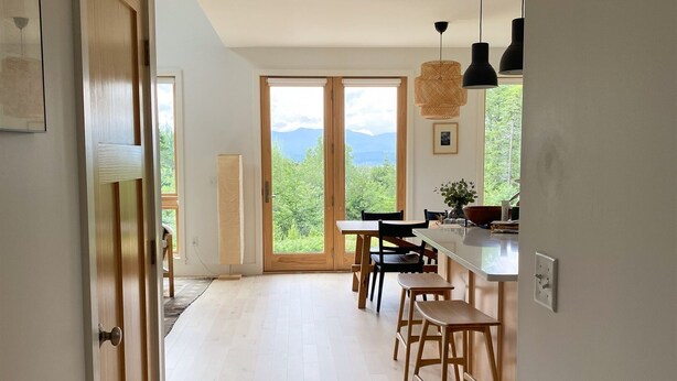 Dining - Peaceful Mountain View Retreat (Elmore)