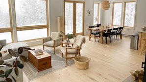 Interior - Peaceful Mountain View Retreat (Elmore)