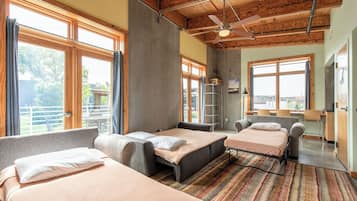 1 habitación, tabla de planchar con plancha, wifi y ropa de cama