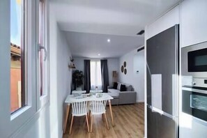 Interior - El Encanto del Casco III (Zaragoza)