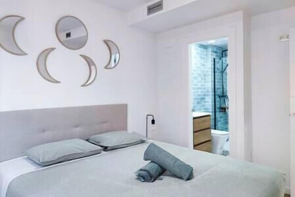 1 bedroom, iron/ironing board, WiFi, bed sheets - El Encanto del Casco III (Zaragoza)