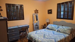 3 habitaciones, escritorio, tabla de planchar con plancha y wifi gratis 