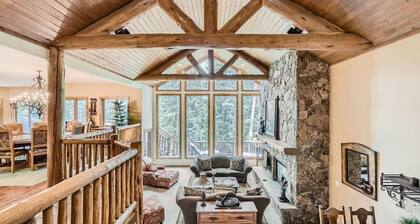 5 BDR Forest Retreat w/ Hot Tub