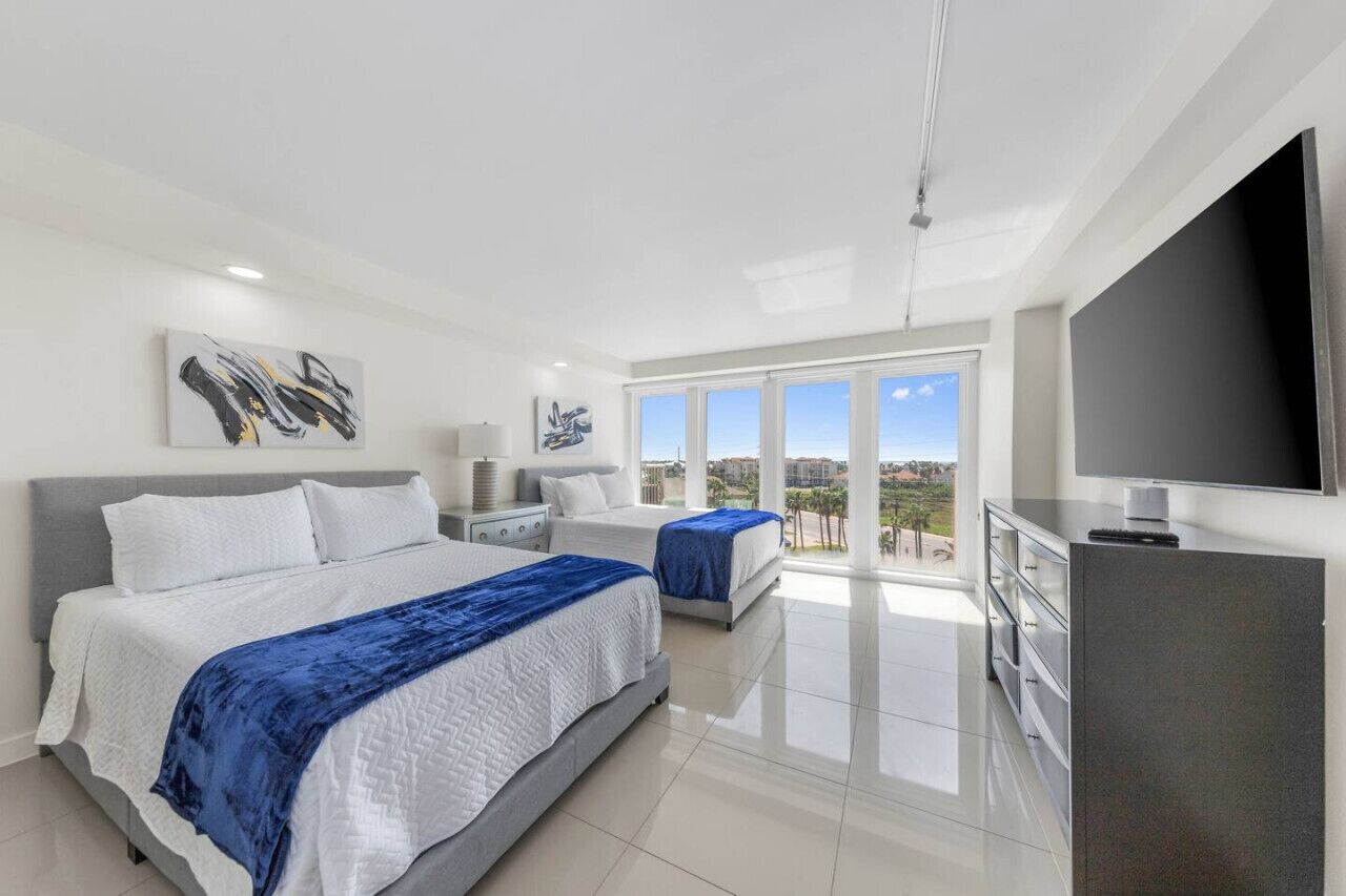 3 室のベッドルーム、WiFi (無料)