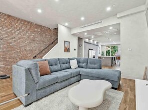 Smart TV, video games