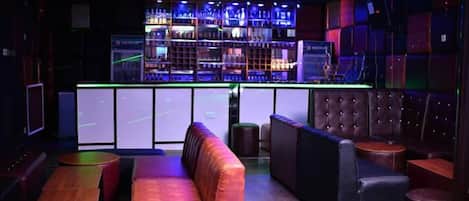 Lobby-Lounge