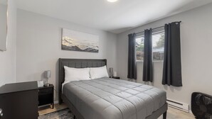 2 bedrooms, iron/ironing board, WiFi, bed sheets - Charming 2-bedroom apartment with WiFi, AC in Olympia (Olympia)