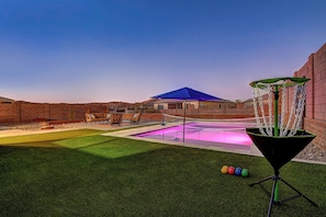 Property grounds - Estrella Mountain 5 Bdrm w/Views, Pool, and Games! (Goodyear)