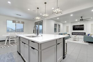 Interior - Estrella Mountain 5 Bdrm w/Views, Pool, and Games! (Goodyear)