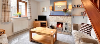 A fantastic, 2 bed cottage, sleeping 4 people and 1 furry friend w/open fire, WiFi & central heating