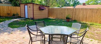 Sweet Cottage 5 mi to Legoland & 0.5 mi to dwntwn