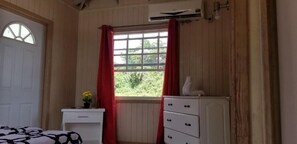 1 bedroom, desk, iron/ironing board, free WiFi - CNP Apartments
 (Saint John)